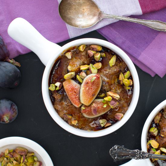 FIG PISTACHIO OATMEAL BRÛLÉE