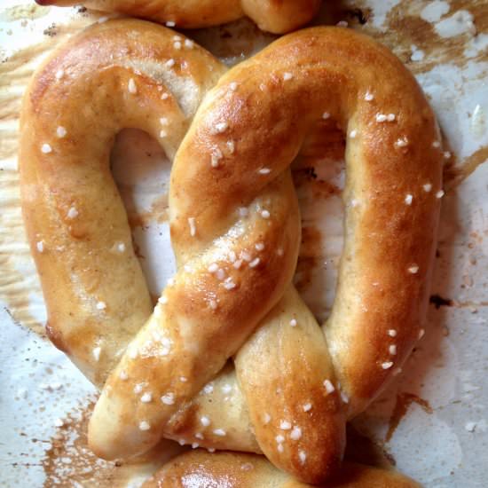 Sourdough Soft Pretzels