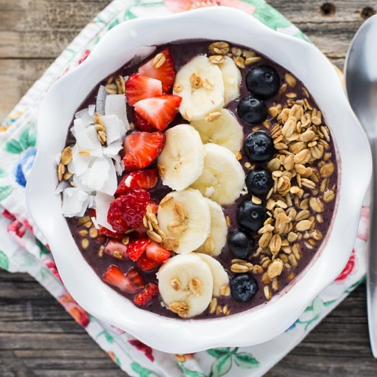 Acai Berry Breakfast Bowl