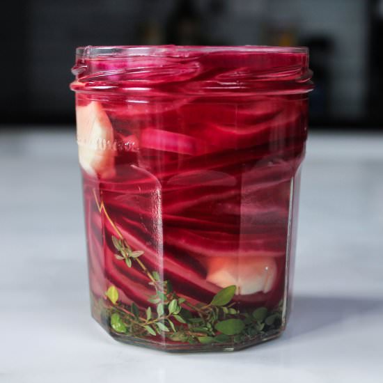 Quick + Easy Pickled Onions