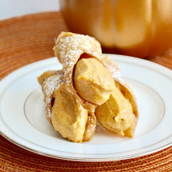 Pumpkin Spiced Cannolis