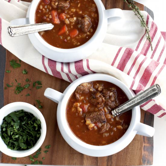 Slow Cooker Beef and Barley Soup