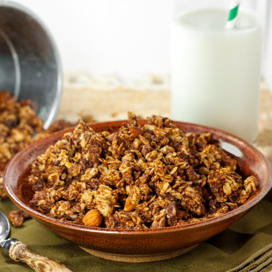 Almond & Date Granola