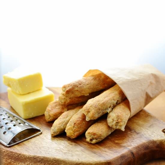 Healthy Lunchbox Cheesy Breadsticks