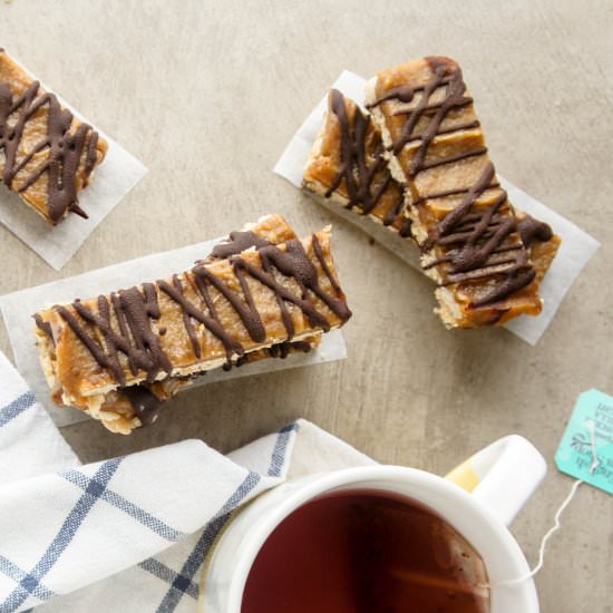 Crispy Oatmeal Date Caramel Bars