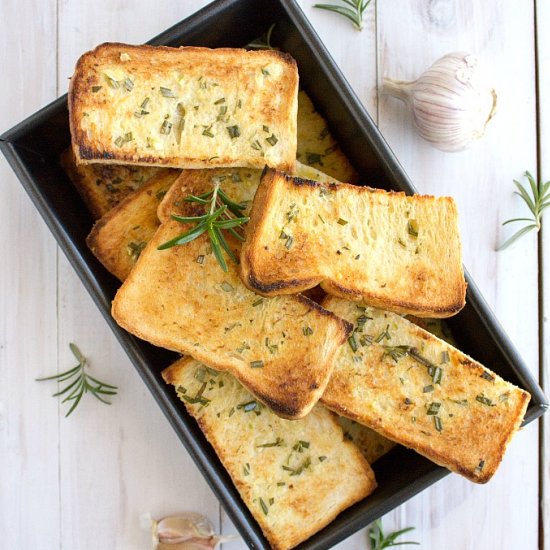 Easy Homemade Garlic Bread