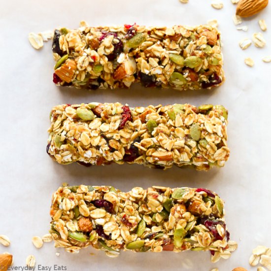 Healthy Fruit & Nut Granola Bars