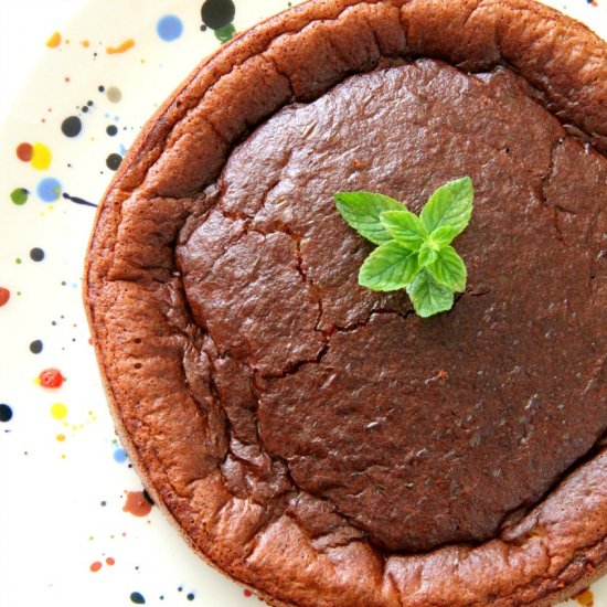 2-Ingredient Flourless Nutella Cake