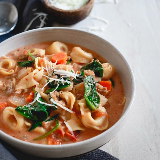 Creamy Tortellini Spinach Soup