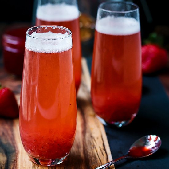 Strawberry Lemonade Mimosa