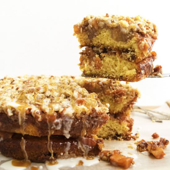 Apple Crunch Cake