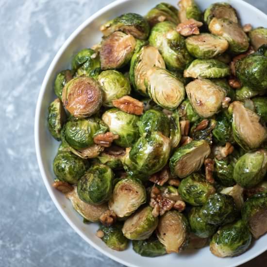 Maple Pecan Roasted Brussels Sprouts