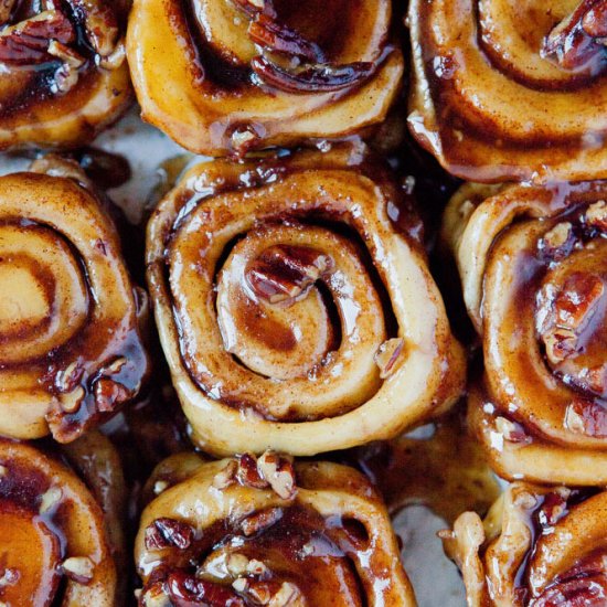 Caramel Pecan Cinnamon Rolls