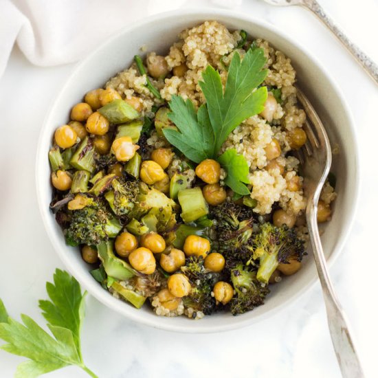 Broccoli Chickpea Quinoa Bowls