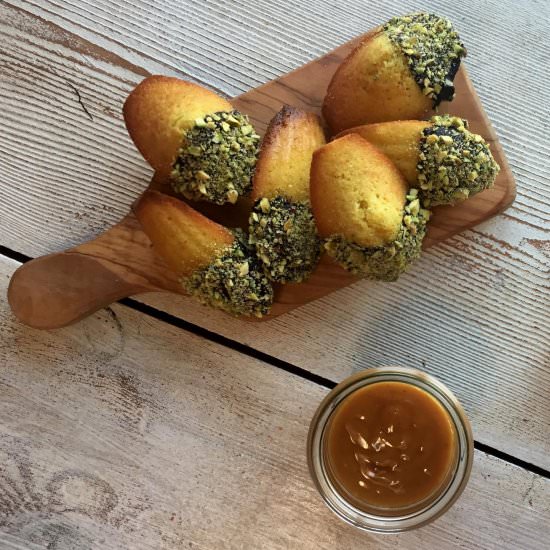 Orange madeleines & cardamom sauce