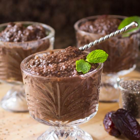 Chocolate Chia Seed Pudding