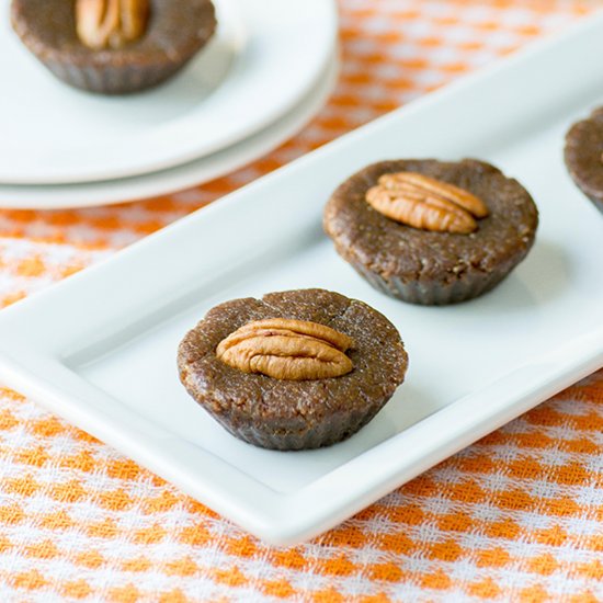 Healthy Pecan Pie Cups