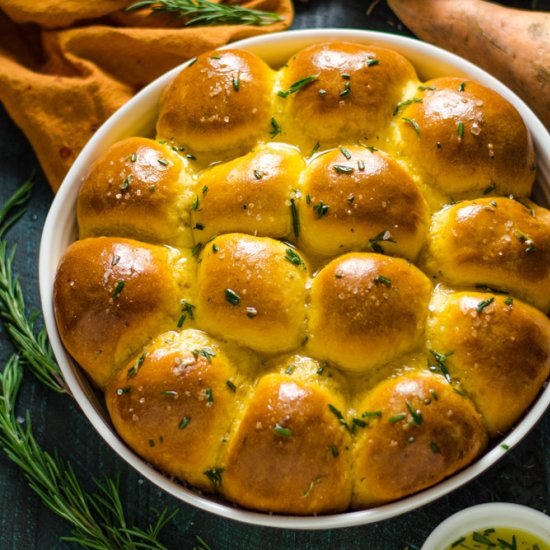 Rosemary Sweet Potato Rolls