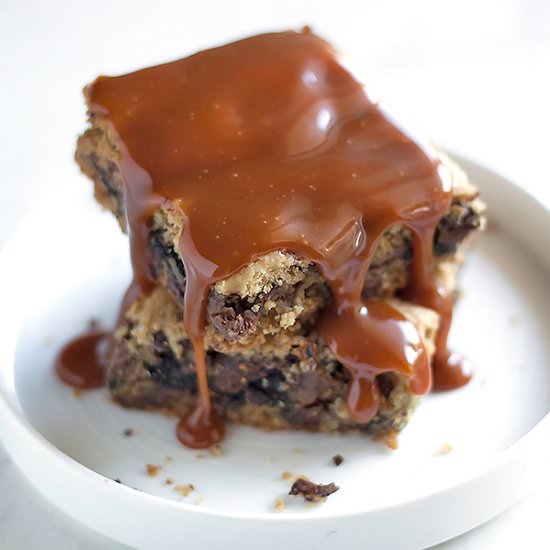 Salted Caramel Cookie Bars