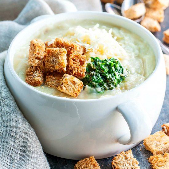 Slow Cooker Pesto Potato Soup