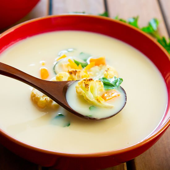 Creamy Cauliflower Soup