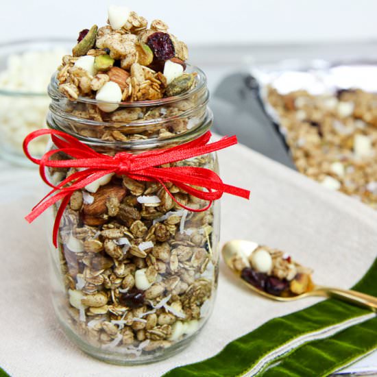 Crock Pot Christmas Granola