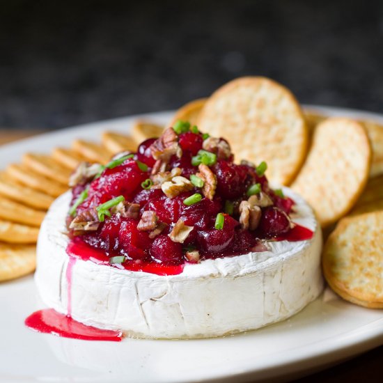 Baked Brie with Cranberry Relish