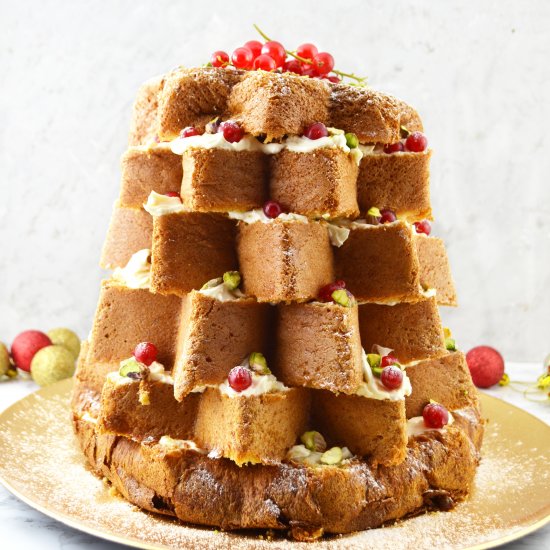 Pandoro Christmas Cake