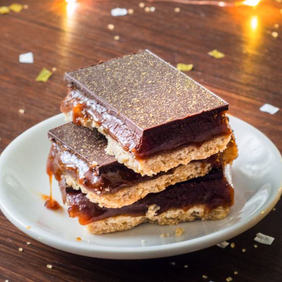 Eggnog Caramel Slice