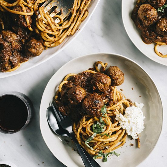 Sunday Sauce & Homemade Meatballs