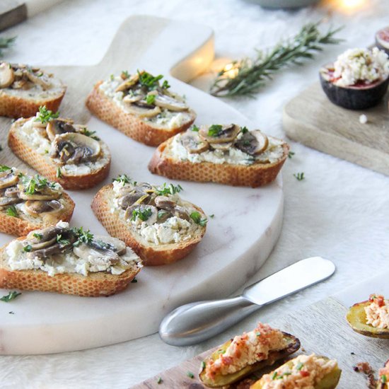 Lemony Mushroom Crostinis