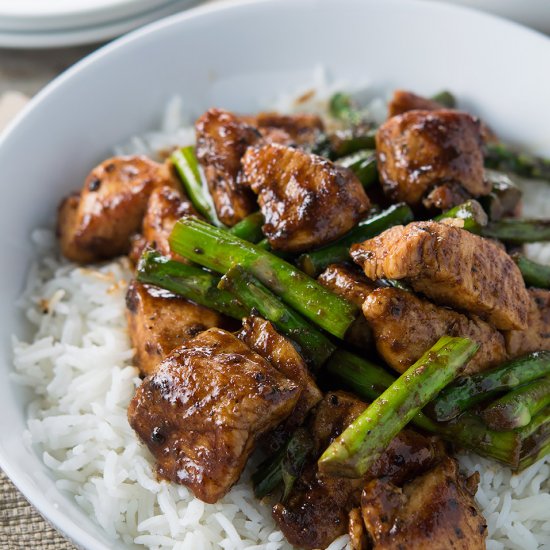 Pepper Chicken & Asparagus Stir Fry