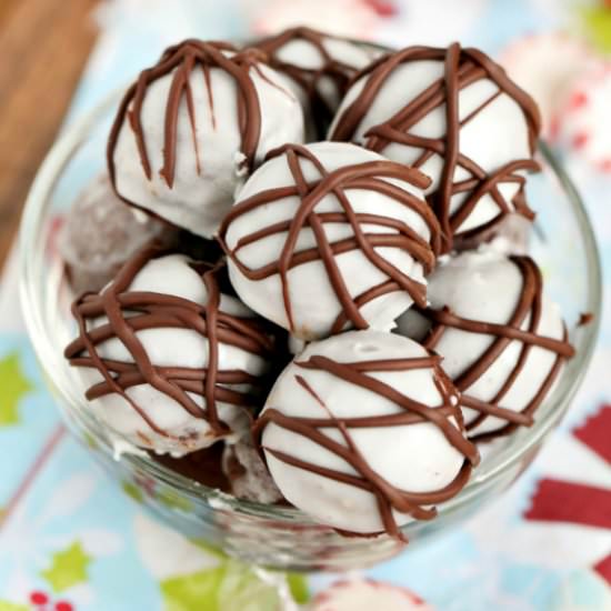 Peppermint Mocha Glazed Donut Holes