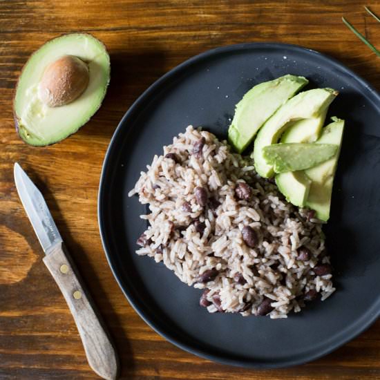 Easy Cuban Black Beans with Rice