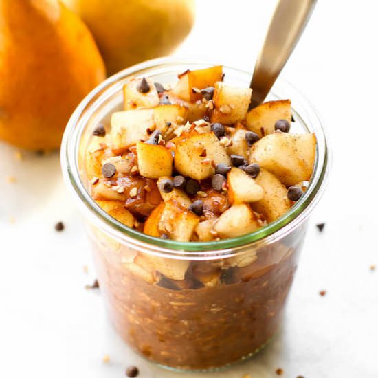 Spiced Chocolate Pear Overnight Oats