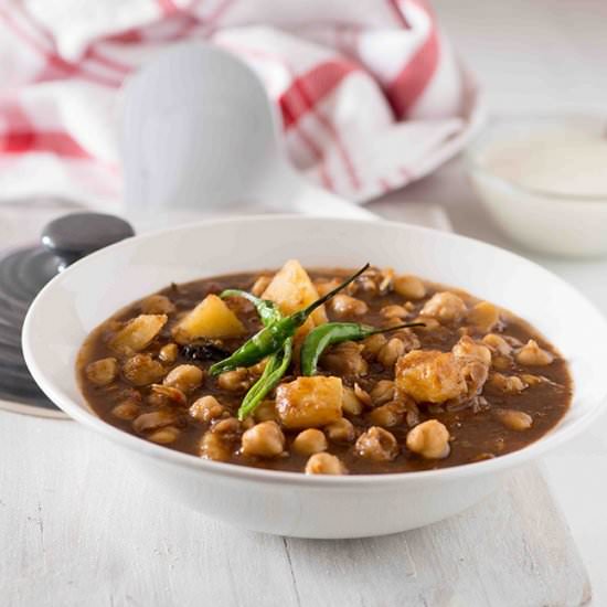 Chickpeas and Potato Curry