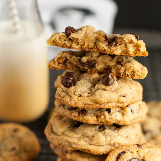 Walnut Chocolate Chip Cookies