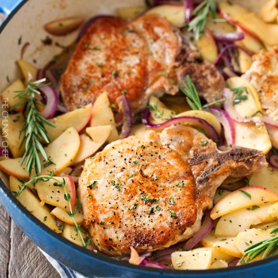 One Pan Pork Chops with Apples