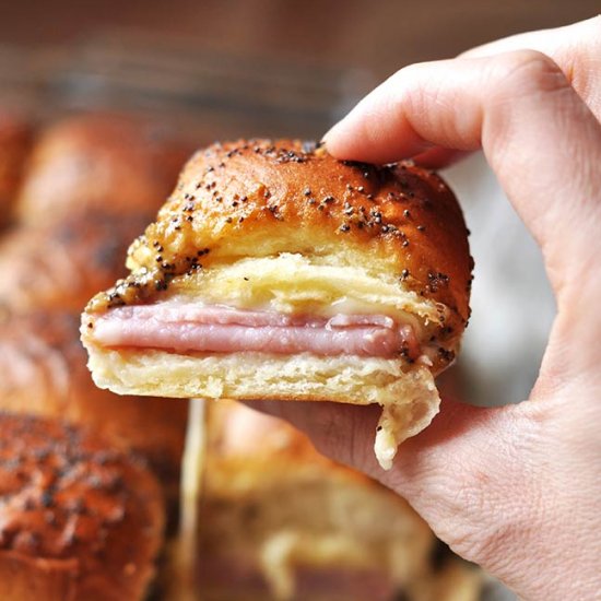 Ham and Cheese Hawaiian Rolls