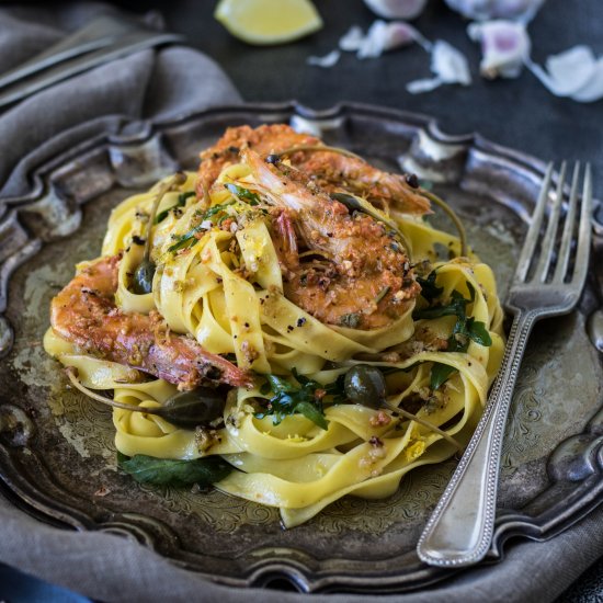 Prawn tagliatelle with chilli & lem