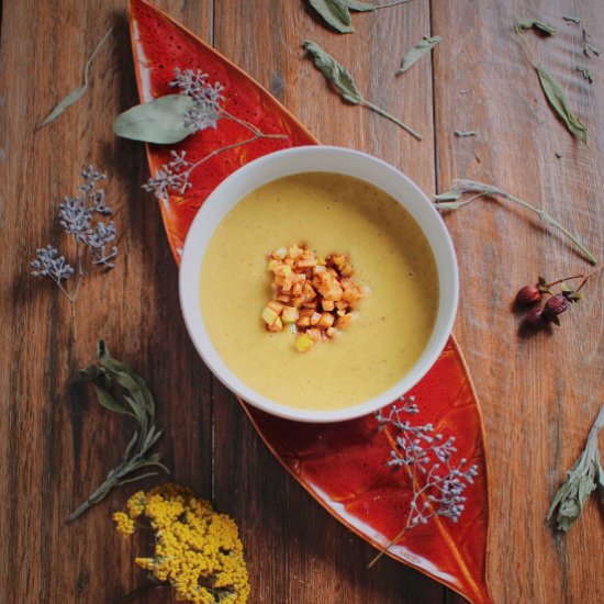 Acorn Squash Soup with Apple Bits