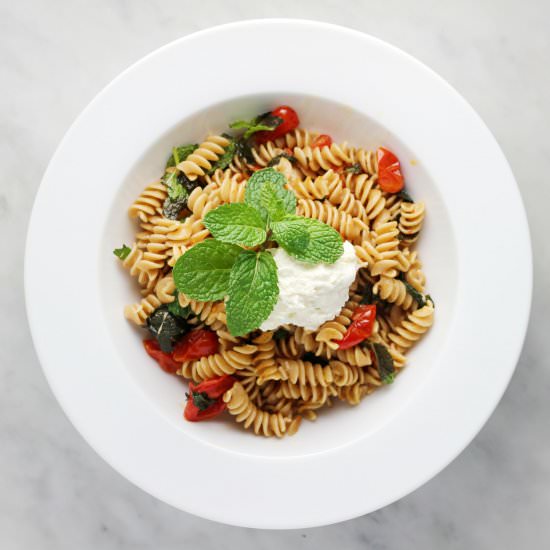 Pasta with Burst Cherry Tomatoes