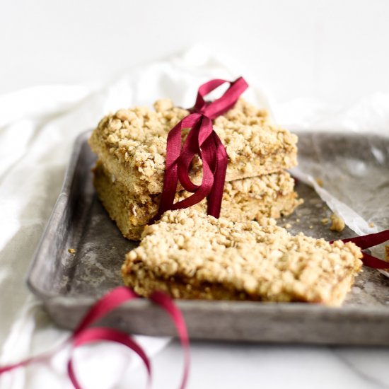 Pumpkin Caramel Oatmeal Bars