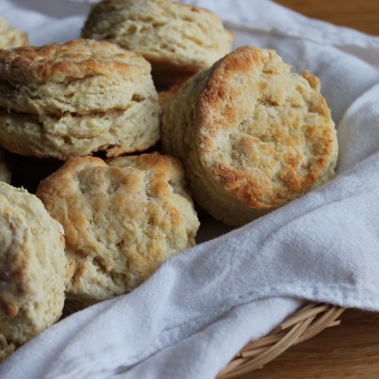 Old-Fashioned Baking Powder Biscuit