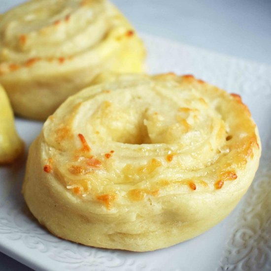 Garlic Butter Parmesan Cheese Rolls