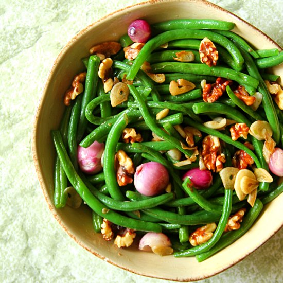 Green Beans with Garlic and Shallots