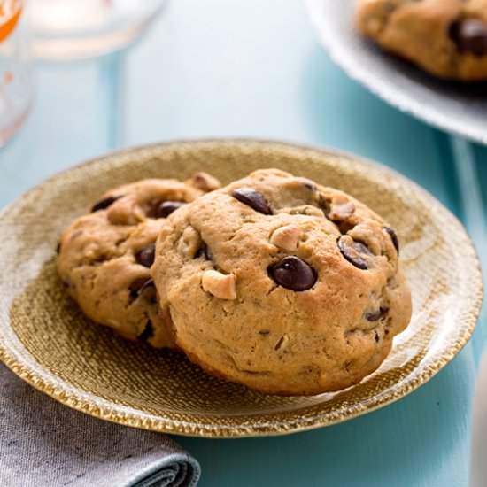 Giant Bakery-Style Chocolate Cookie