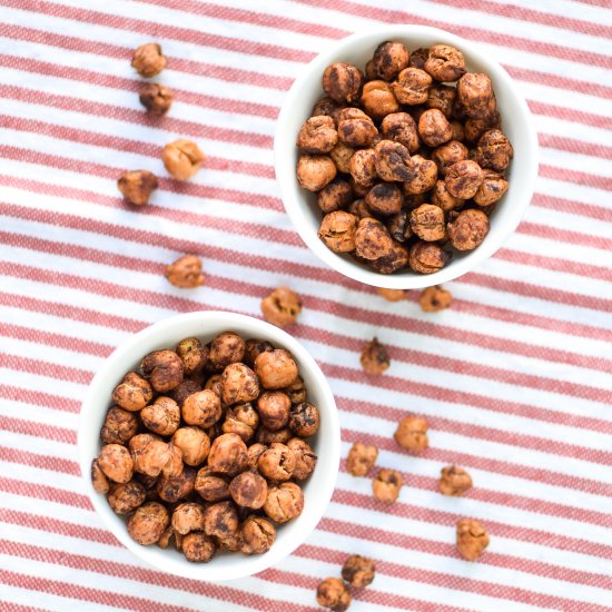 Crispy Cinnamon Roasted Chickpeas