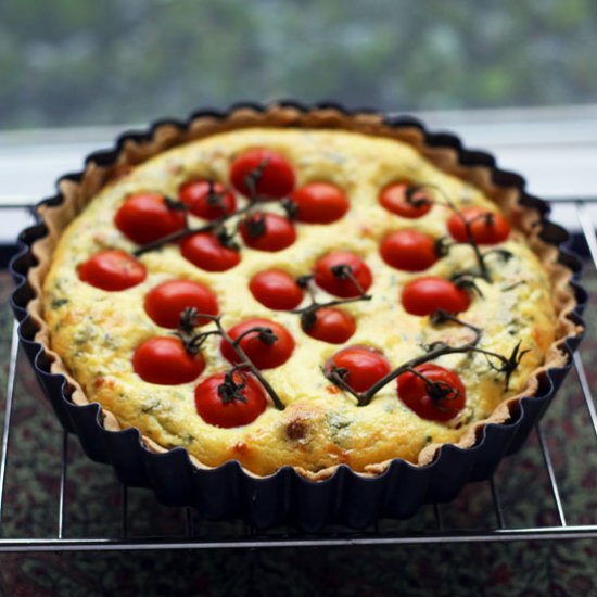 Roasted Garlic Tomato Quiche