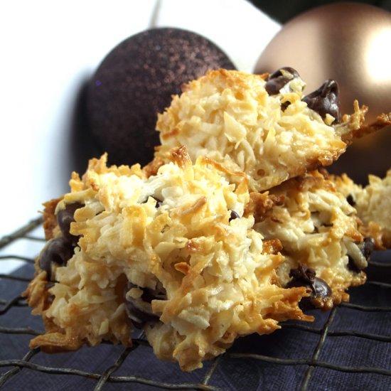 Chocolate Chip Coconut Macaroons